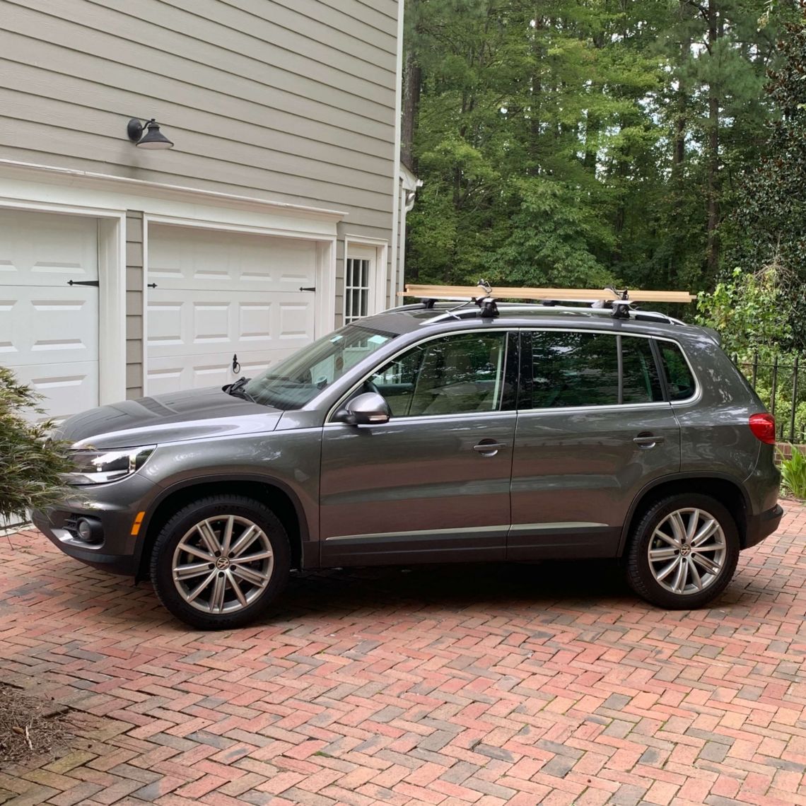 Adjustable Bungee on Vehicle