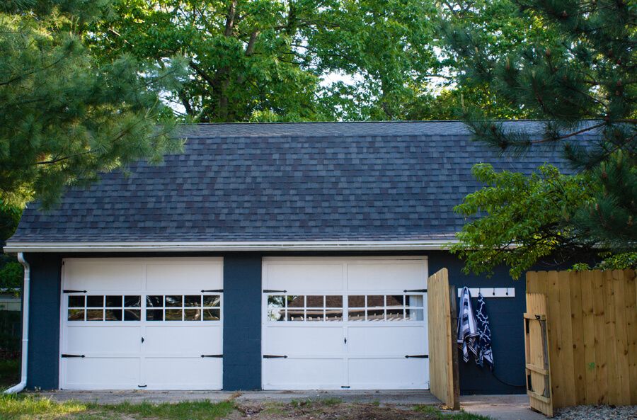 Liliypad Garage Door Makeover