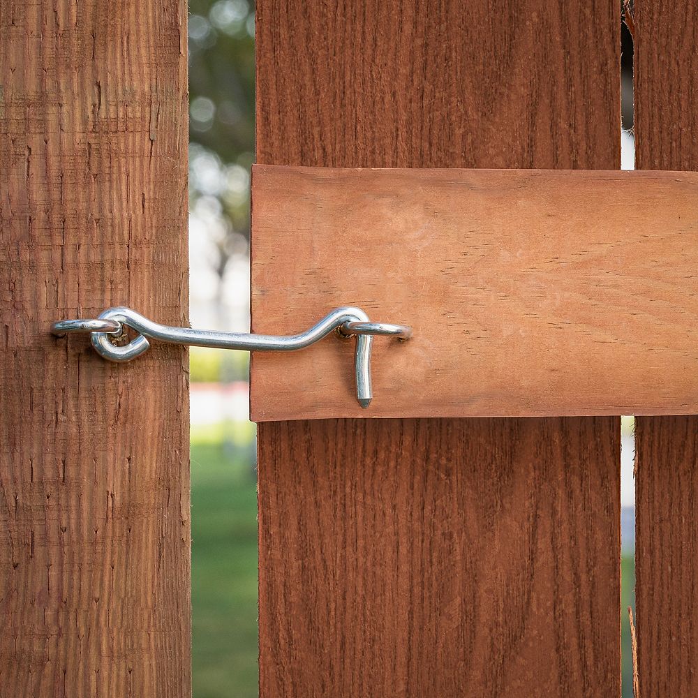 Vignette Image for Gate Hook